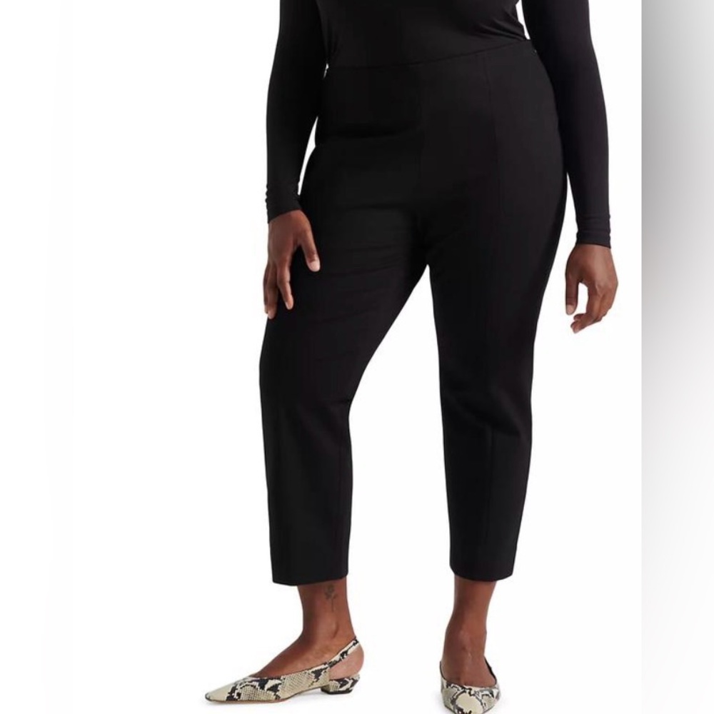 Pari Passu Luxurious Virgin Wool Black Cropped Pants | D6 / Size 22